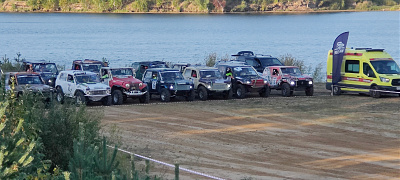 EBJ6uVDNF8A.jpg